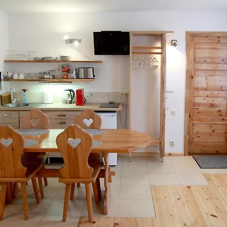Emilie'S Apartments Liepaja Ngoại thất bức ảnh