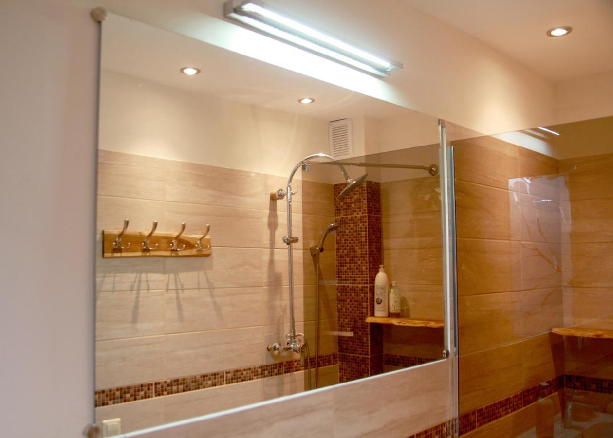 Emilie'S Apartments Liepaja Ngoại thất bức ảnh
